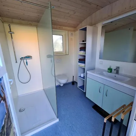 Luxury tent Baumhaushotel Uckermark - Waldgefluster